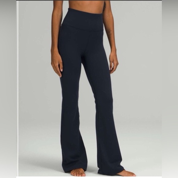 🌼Lululemon Groove Super-High-Rise Flared Pant Nulu™True Navy Size 12 - Picture 1 of 13